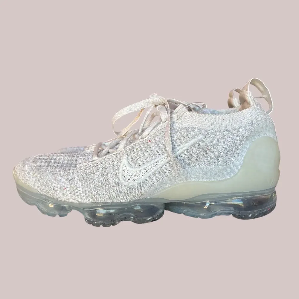 Nike Air Vapormax Flyknit Sneaker in Phantom Metallic Silver - Open Weave size 7